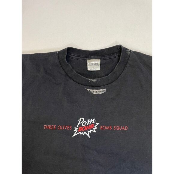 VINTAGE Three Olives Bomb Vodka Promo Graphic T-shirt Men Large Black - Picture 2 of 8